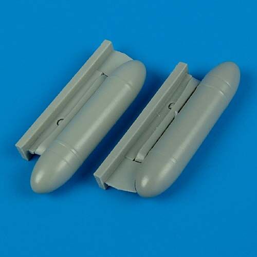 QBT72210 Hurricane external fuel tank 1/72 